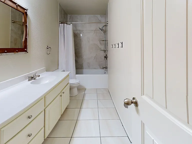 2703 Tara Dr — Photo 10
