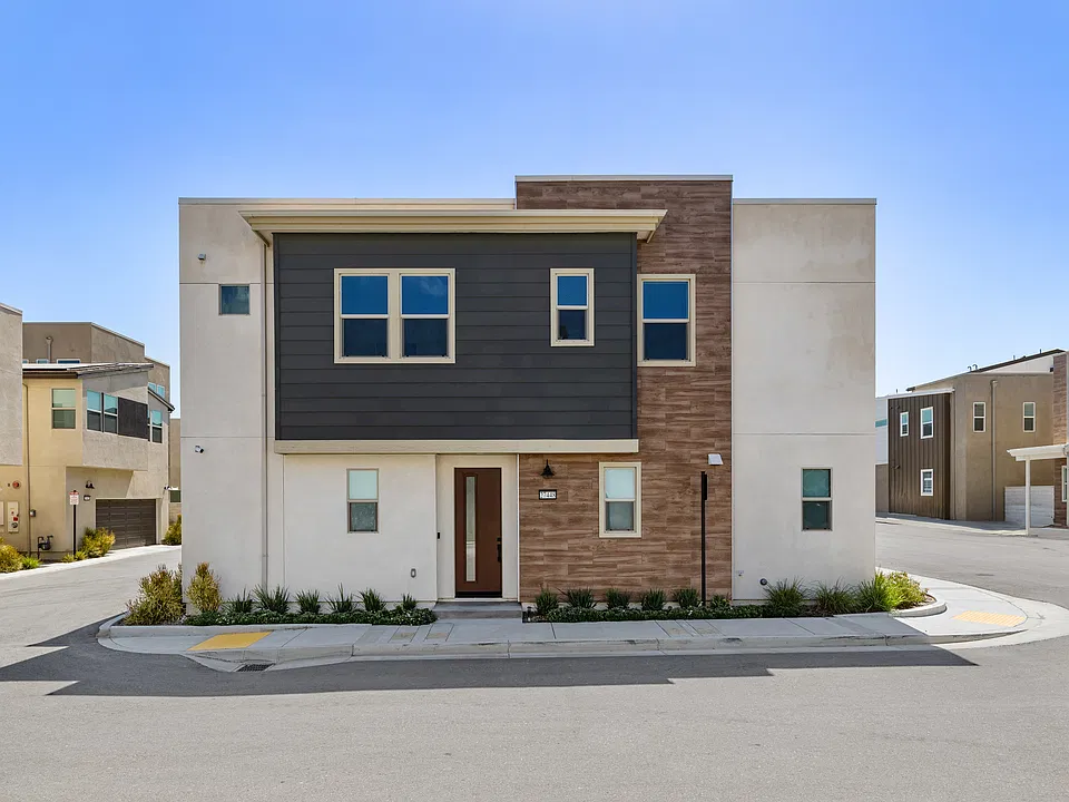27448 Pioneer Ct