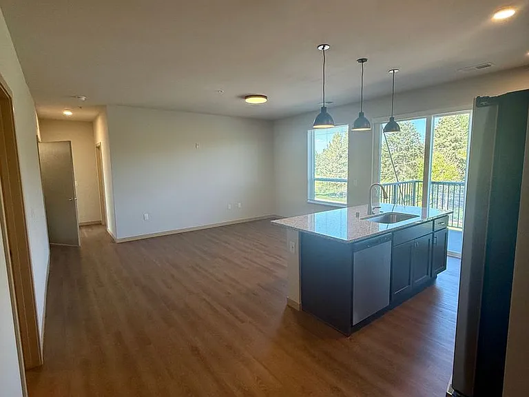 Mira Apartments — Photo 101
