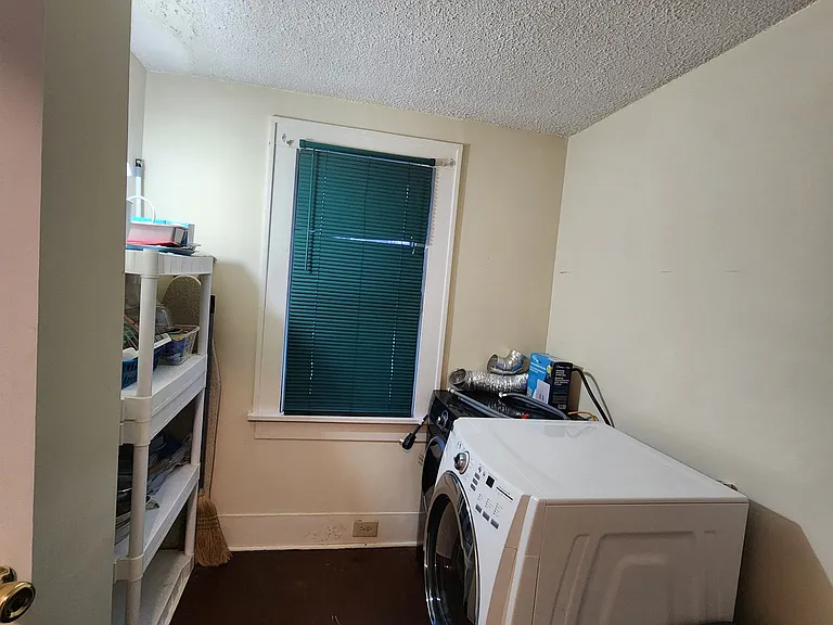 50 2nd St #1 — Photo 9
