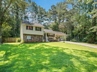 1022 Brighton Dr, Lawrenceville, GA 30043