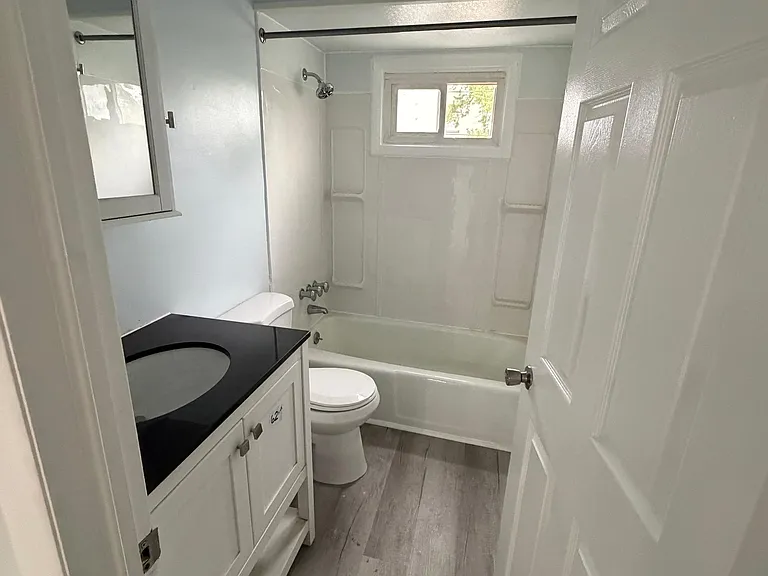 92 Carey Ave #2B — Photo 6