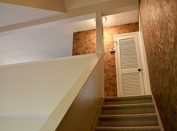 5th image of 1481 Hillsdale Dr