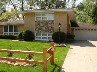 10153 W 143rd St, Orland Park, IL 60462