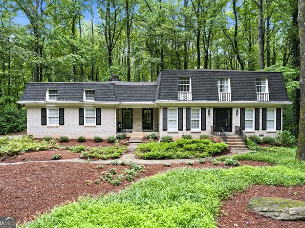 2399 Deer Ridge Dr, Stone Mountain, GA 30087