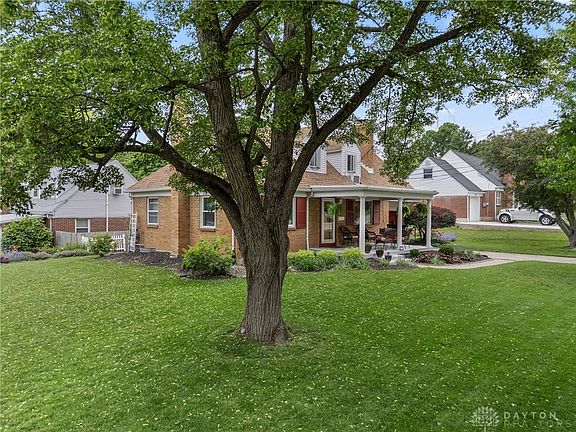 2nd image of 3611 Delaine Ave