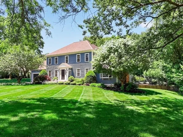 14 Isaac Sprague Dr, Hingham, MA 02043