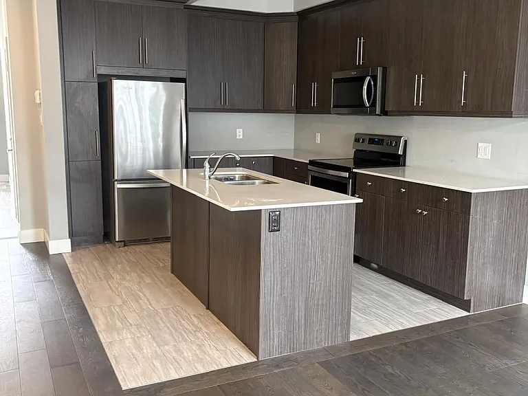 2070 Meadowgate Blvd #60 — Photo 8