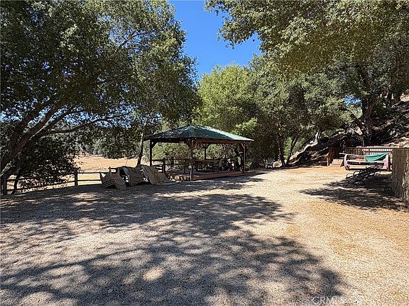 4th image of 5765 Dago Ln