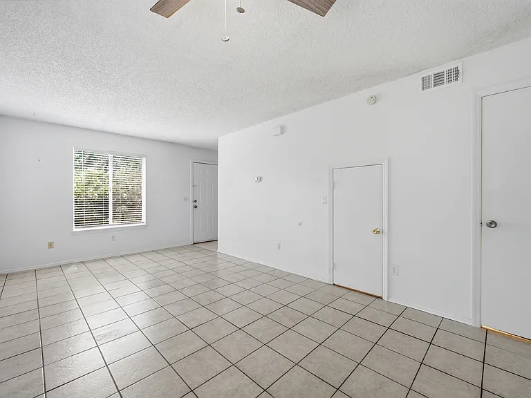 2210 Marsh Point Rd #2210 — Photo 6