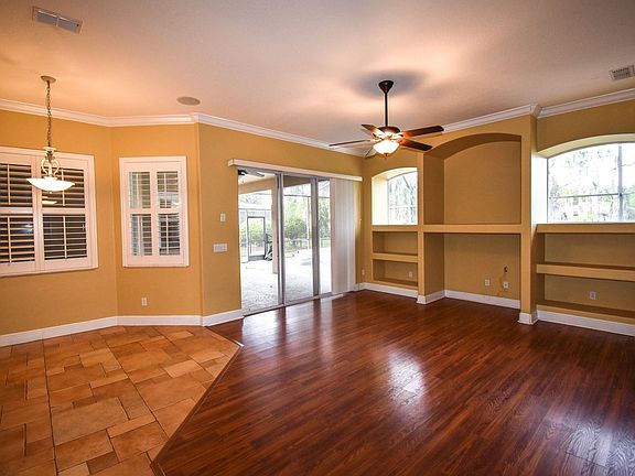 5th image of 1083 Shadowmoss Cir