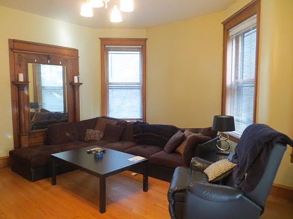 4th image of 3637 N Magnolia Ave #1