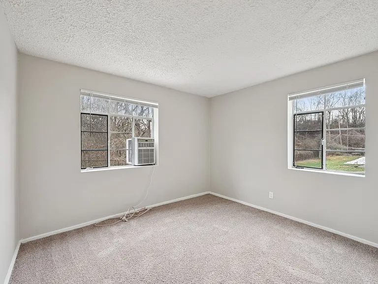 Clifton Woods Apartments — Photo 70