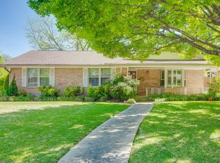 9746 Chiswell Rd, Dallas, TX 75238