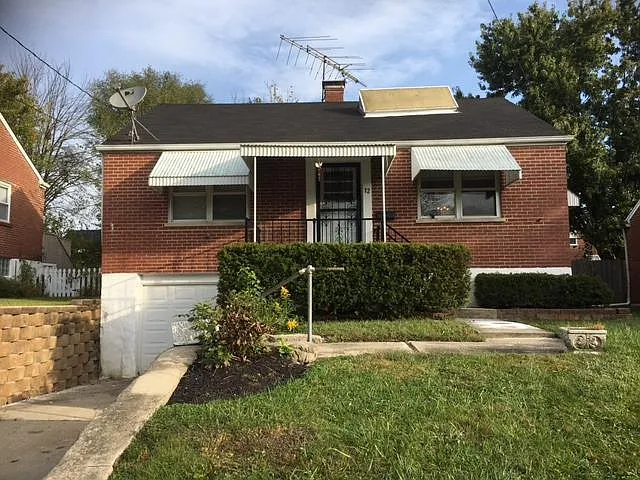 12 Janet Dr photo 1