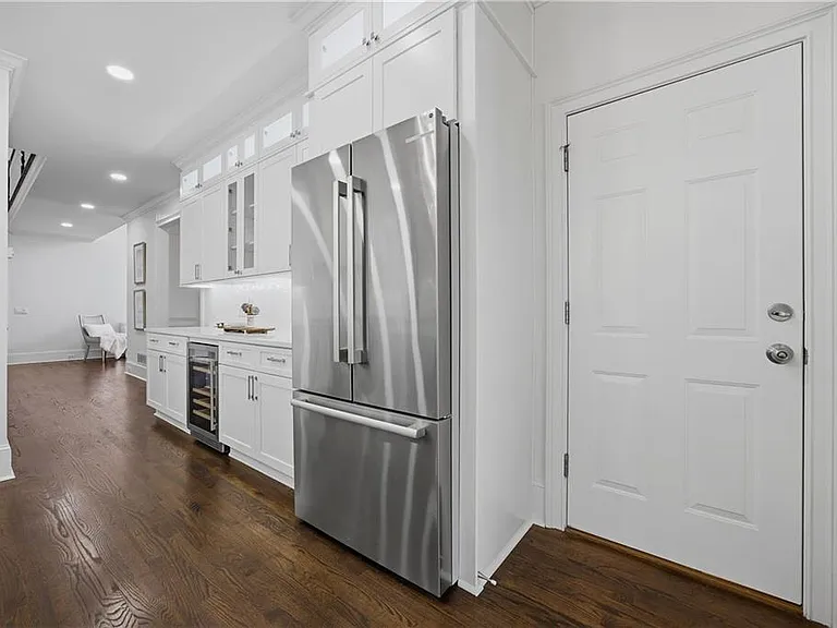 6410 Westchester Pl — Photo 35