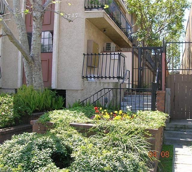Gated entry to courtyard