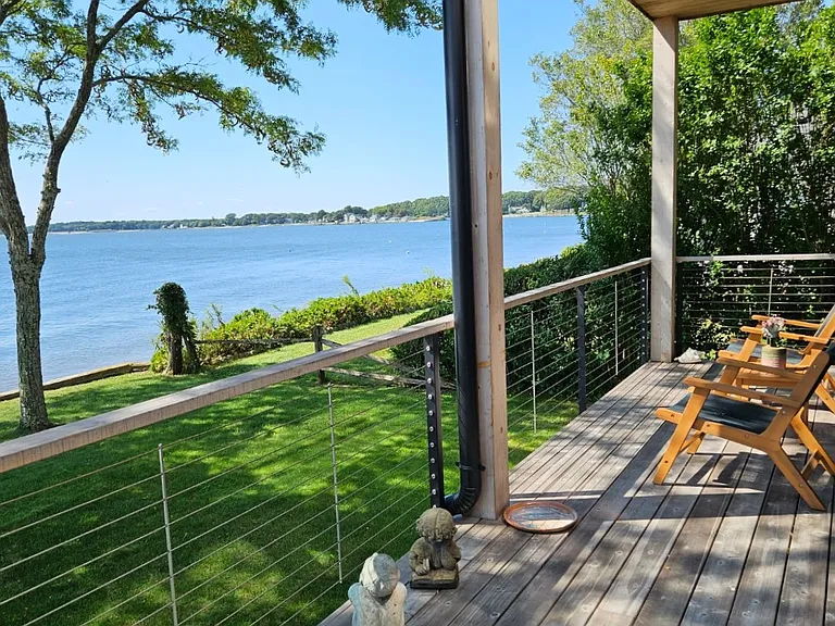 599 Peconic Bay Blvd — Photo 39