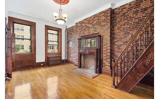 Rented by Douglas Elliman | media 14