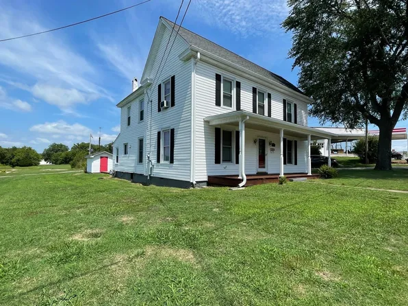 201 S Hicks St, Lawrenceville, VA 23868