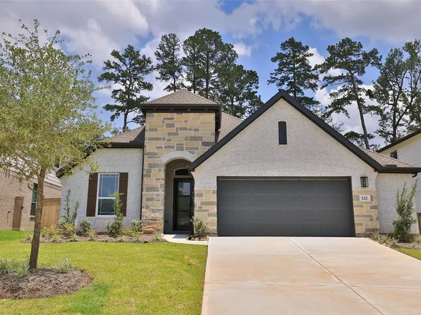 122 Mockingbird Trails Dr, Willis, TX 77318