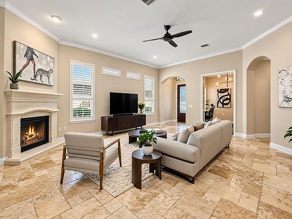 5th image of 34 Brakendale Pl