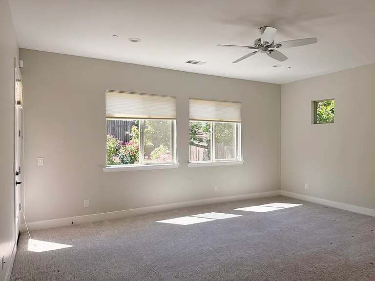 1112 Turquoise Way — Photo 28
