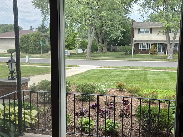 1220 Camellia Dr #1 — Photo 13