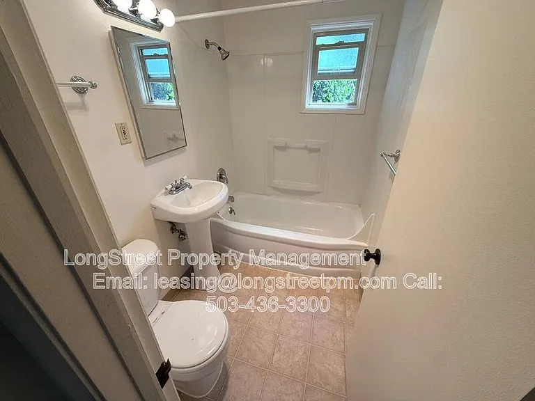2608 NW Tyler Ave — Photo 11