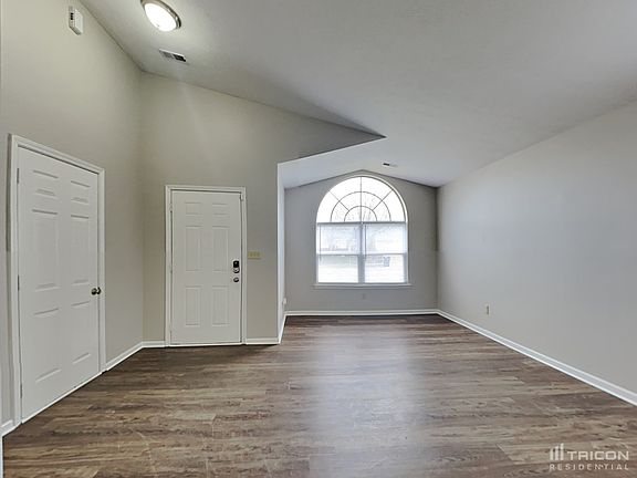 2nd image of 90 Southway Dr