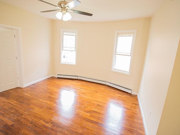 4th image of 193 N 16th St #2