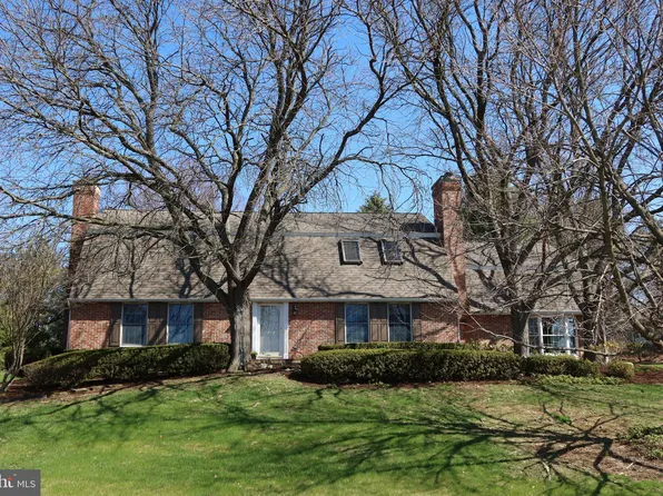 1010 Greenbriar Dr, State College, PA 16801