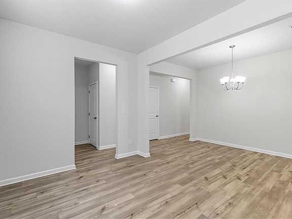 3rd image of 2832 Saratoga Lake Vw