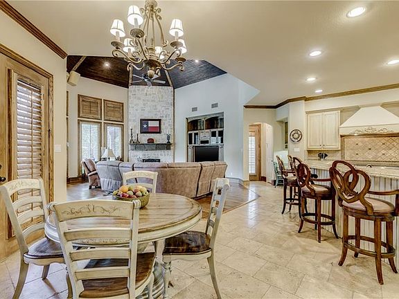 4th image of 11225 Russwood Cir