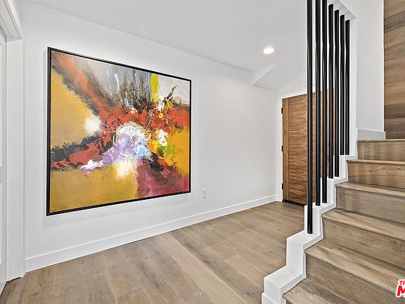 2nd image of 824 Westmount Dr #1