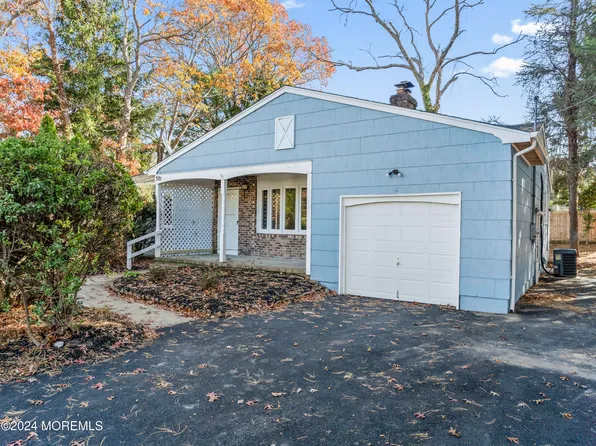 321 Float Avenue, Stafford, NJ 08050