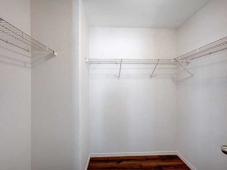9909 Wingate Creek Ct — Photo 34