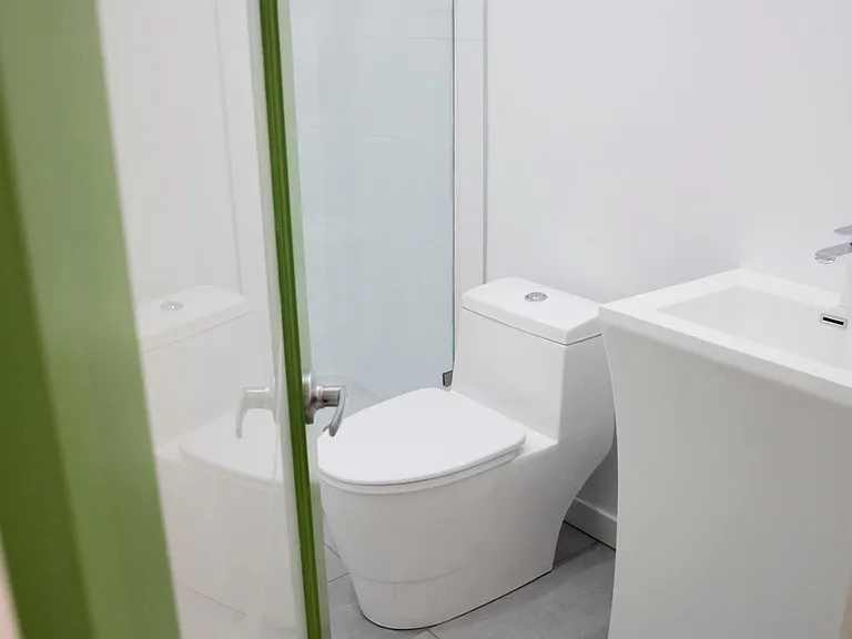 619 N 52nd St #2 — Photo 3