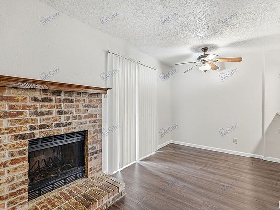 5th image of 9520 Royal Ln APT 209