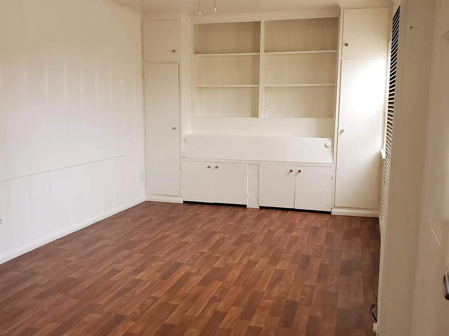 1 bed, 450 sqft, $2,350 — Photo 3