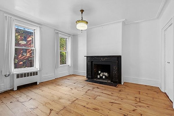 1st image of 138 W 15th St APT 2
