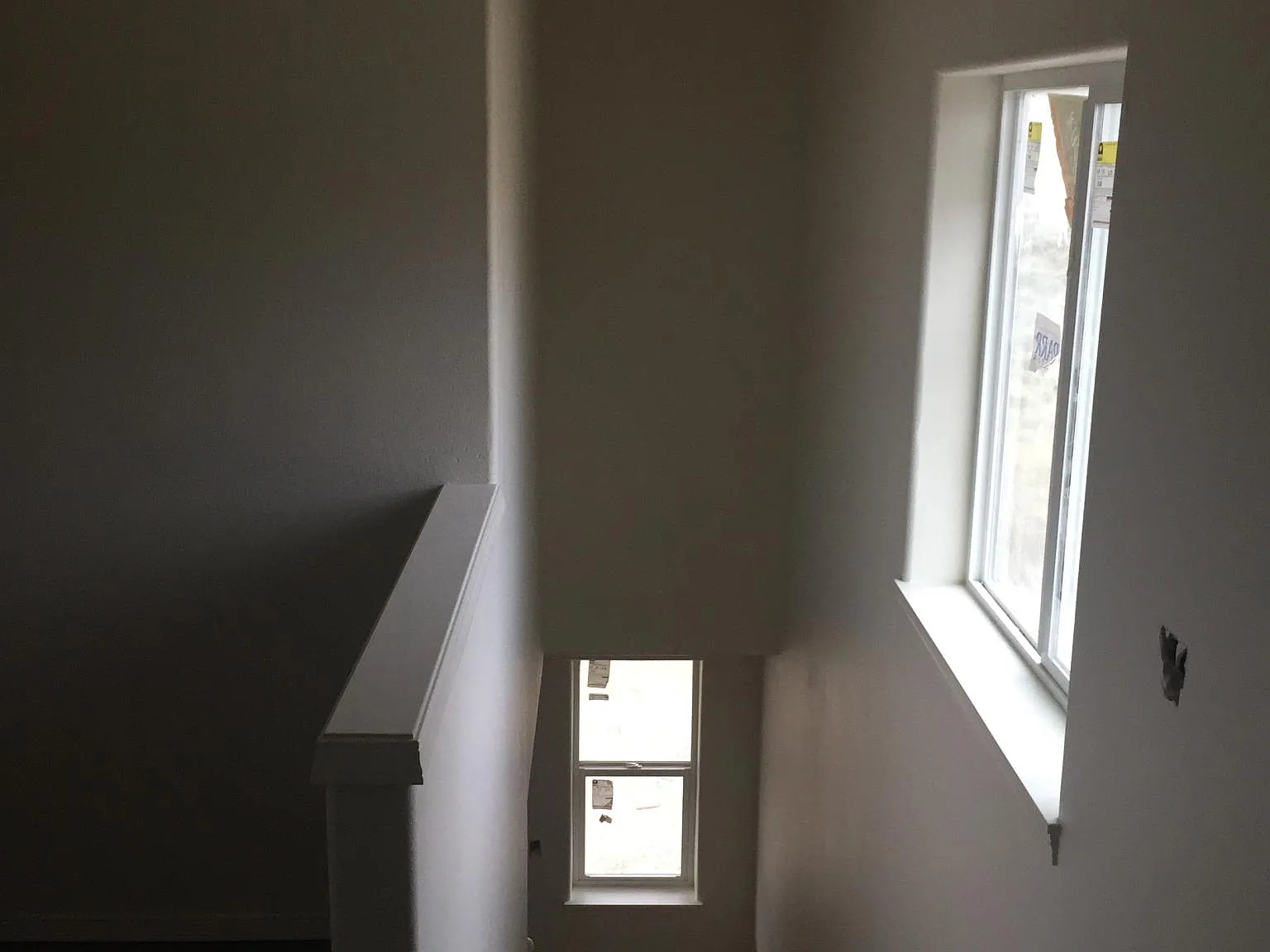 3 bed, 2.5 bath, 1400 sqft, $2,000 — Photo 3