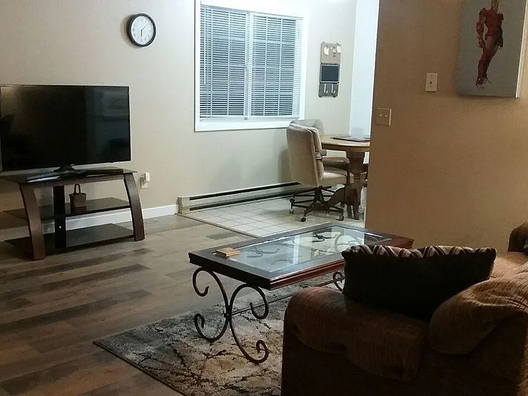 2121 N Eldorado Ave #6 — Photo 4
