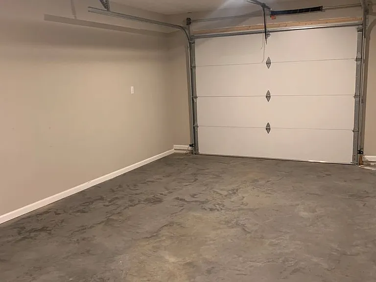 151-157 Stone Ct — Photo 10