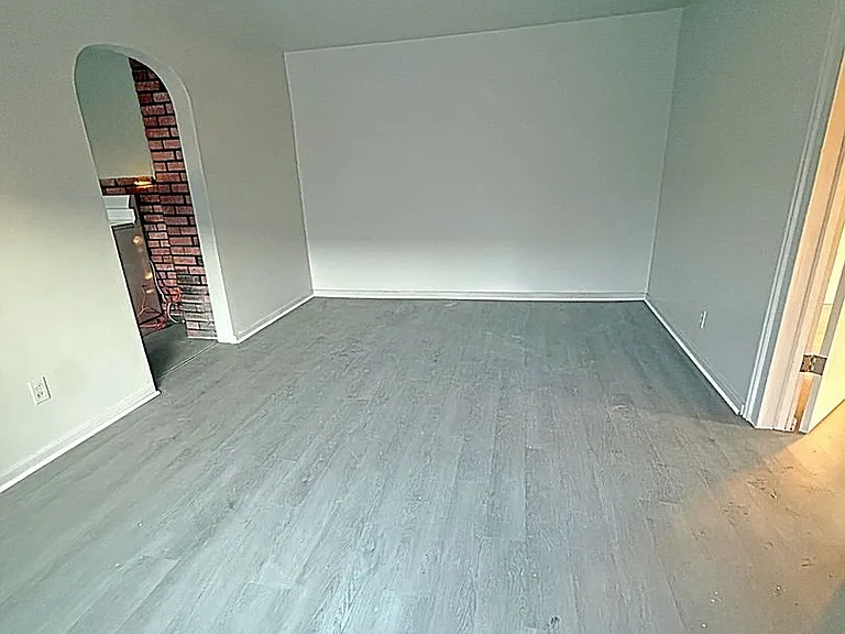638 Carbon St — Photo 14