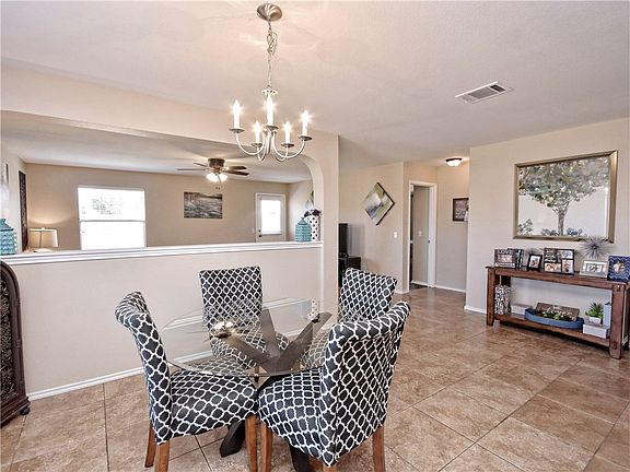 5th image of 202 Tolcarne Dr