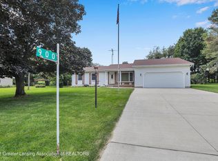 900 Chickasaw Dr, Mason, MI 48854