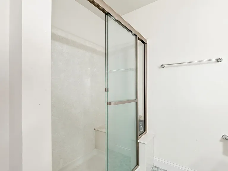 106 Sommerset Ct — Photo 29