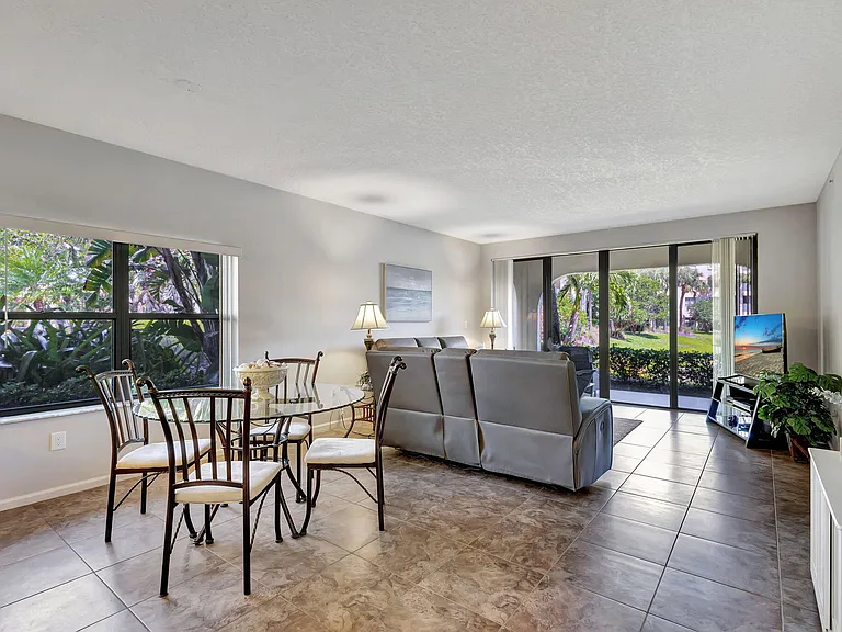 300 Uno Lago Dr #101 — Photo 16