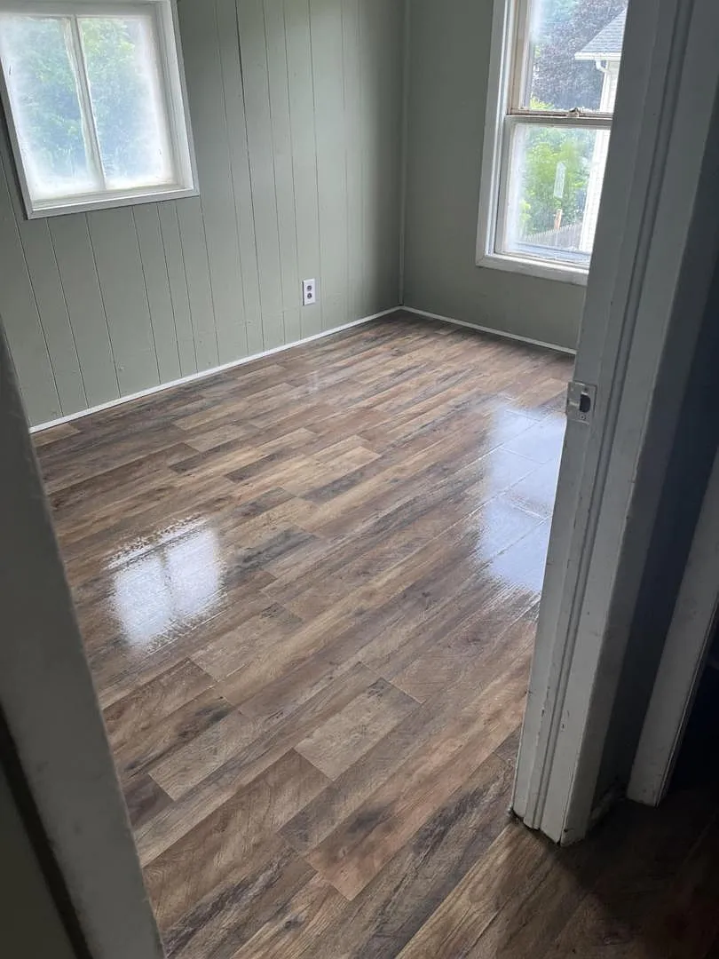 209 East Avenue — Photo 4